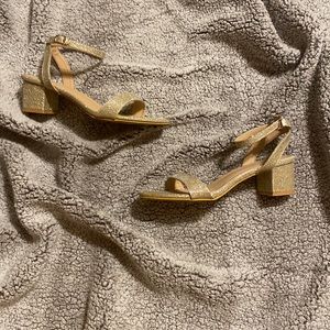 SHEIN Gold Glitter Heels